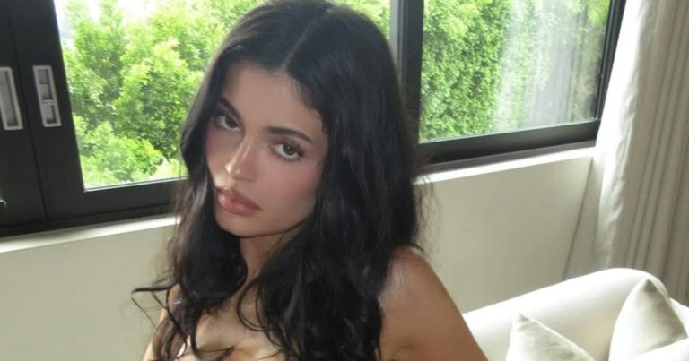 Kylie Jenner’s Low-Rise Pants Complete Knotted Top Look