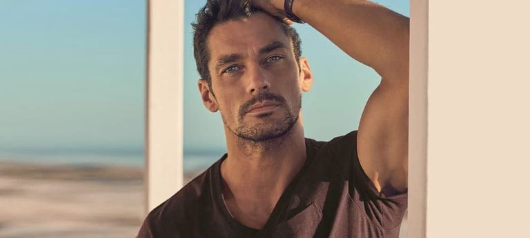 11 Holiday Grooming Essentials To Pack This Summer