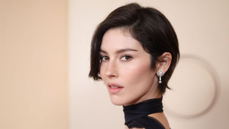 See Gracie Abrams’ Hair Evolution Over the Years