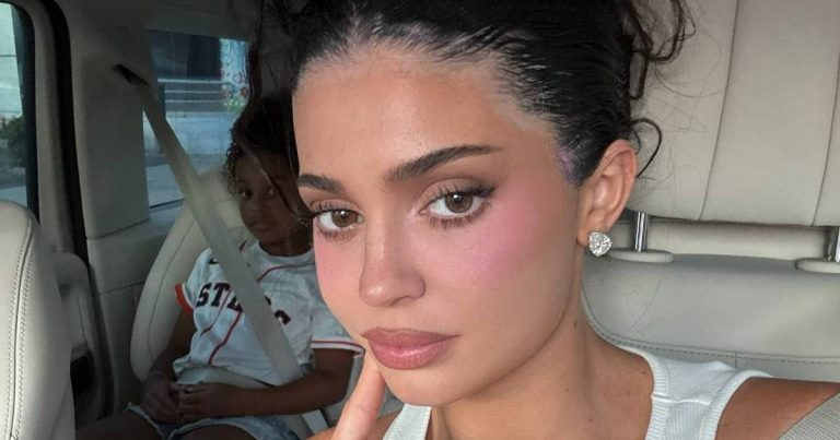 Kylie Jenner Makes Capris Cool Again in Plunging Sweet Talk Top
