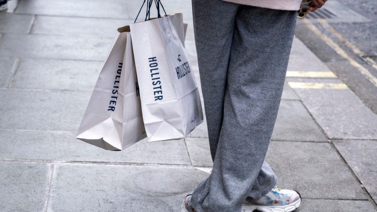 12 Best Teen Clothing Brands, According to Teens Themselves