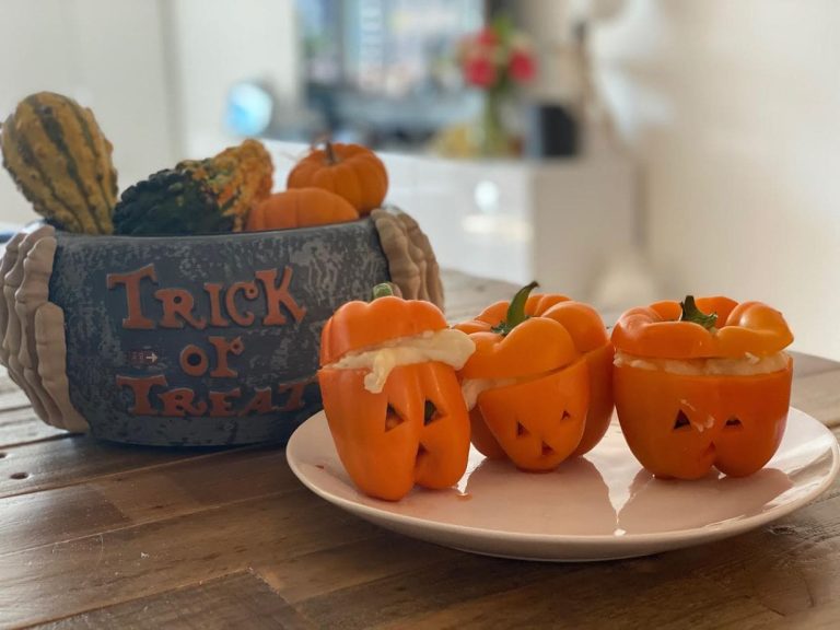 Shepherd’s Pie Stuffed Peppers For Halloween!