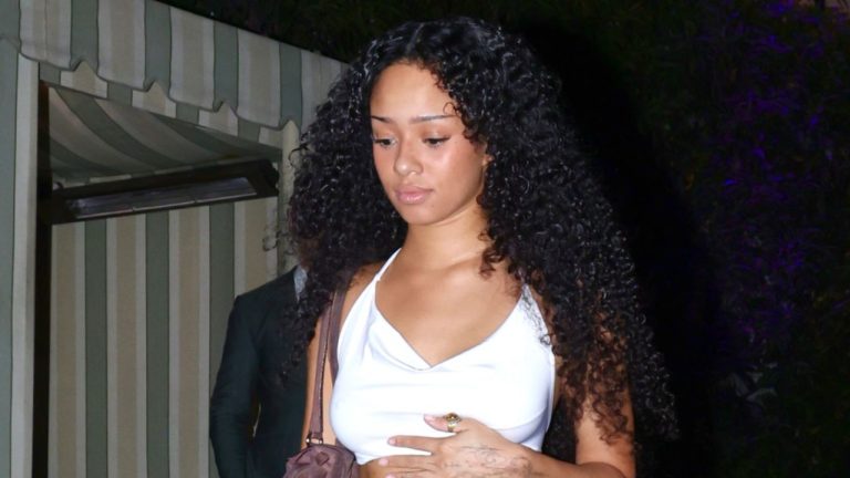 Manon Bannerman Wore the ’00s Popstar Bra Top Uniform at the MTV VMAs 2026 After Parties
