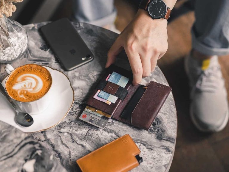 10 Best Pop Up Wallets For Men: Practical & Stylish in 2026