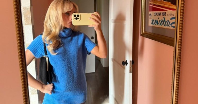 Sabrina Carpenter’s Thigh-Baring Minidress Leaves Plenty of Leg on Display